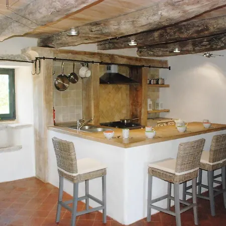 Le Chateau De Pervinquieres