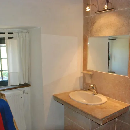 Le Chateau De Pervinquieres Ginals