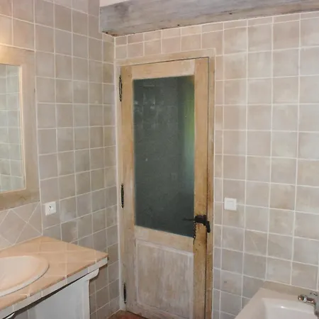 Le Chateau De Pervinquieres