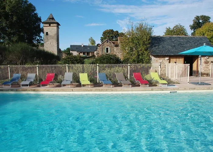 Le Chateau De Pervinquieres * Ginals